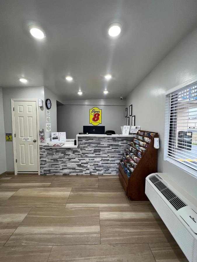 Super 8 By Wyndham Paducah I-24 Exit 4 Hotel Екстериор снимка