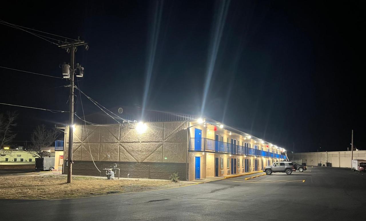 Super 8 By Wyndham Paducah I-24 Exit 4 Hotel Екстериор снимка