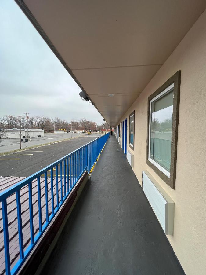 Super 8 By Wyndham Paducah I-24 Exit 4 Hotel Екстериор снимка