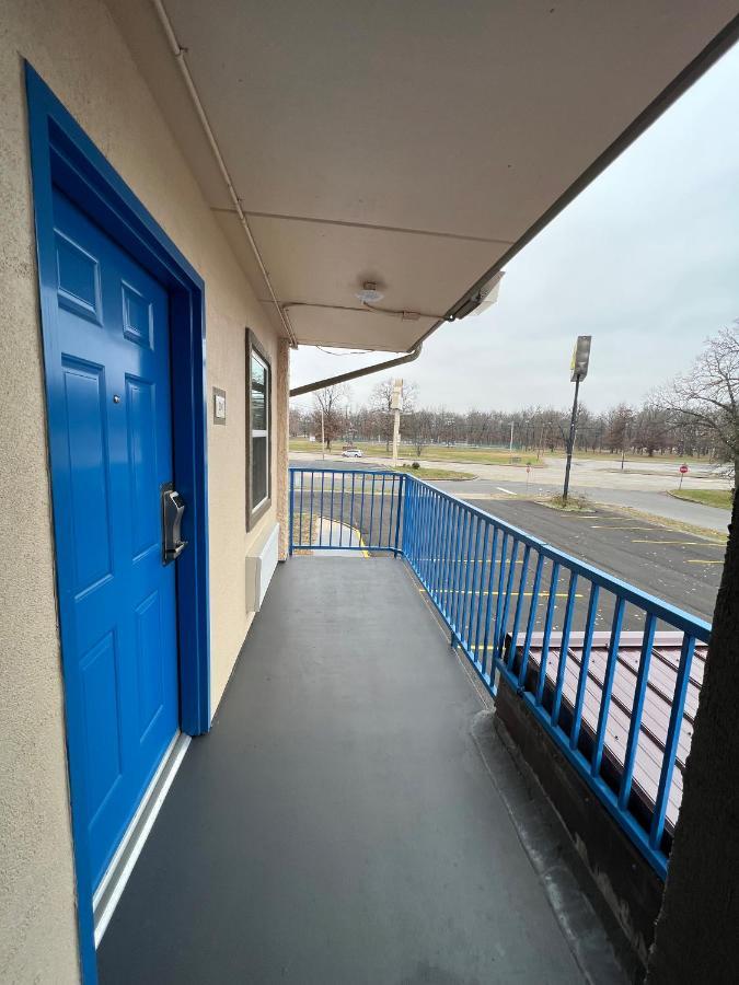 Super 8 By Wyndham Paducah I-24 Exit 4 Hotel Екстериор снимка