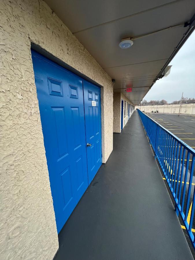 Super 8 By Wyndham Paducah I-24 Exit 4 Hotel Екстериор снимка