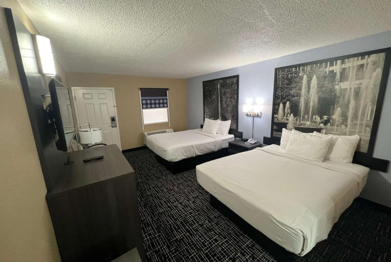 Super 8 By Wyndham Paducah I-24 Exit 4 Hotel Екстериор снимка