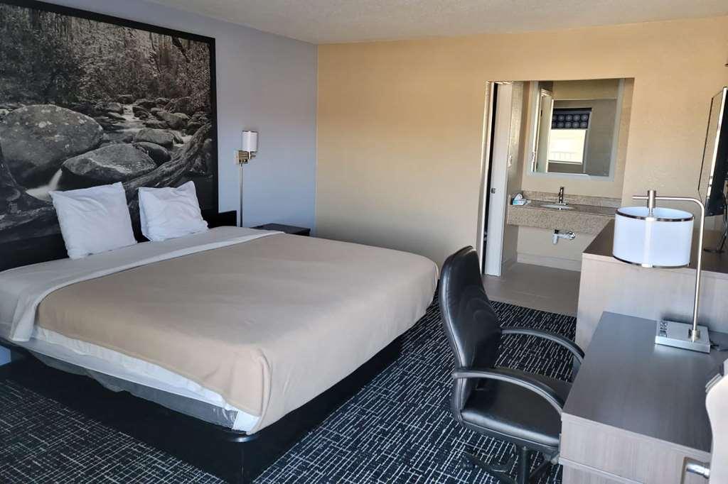 Super 8 By Wyndham Paducah I-24 Exit 4 Hotel Стая снимка