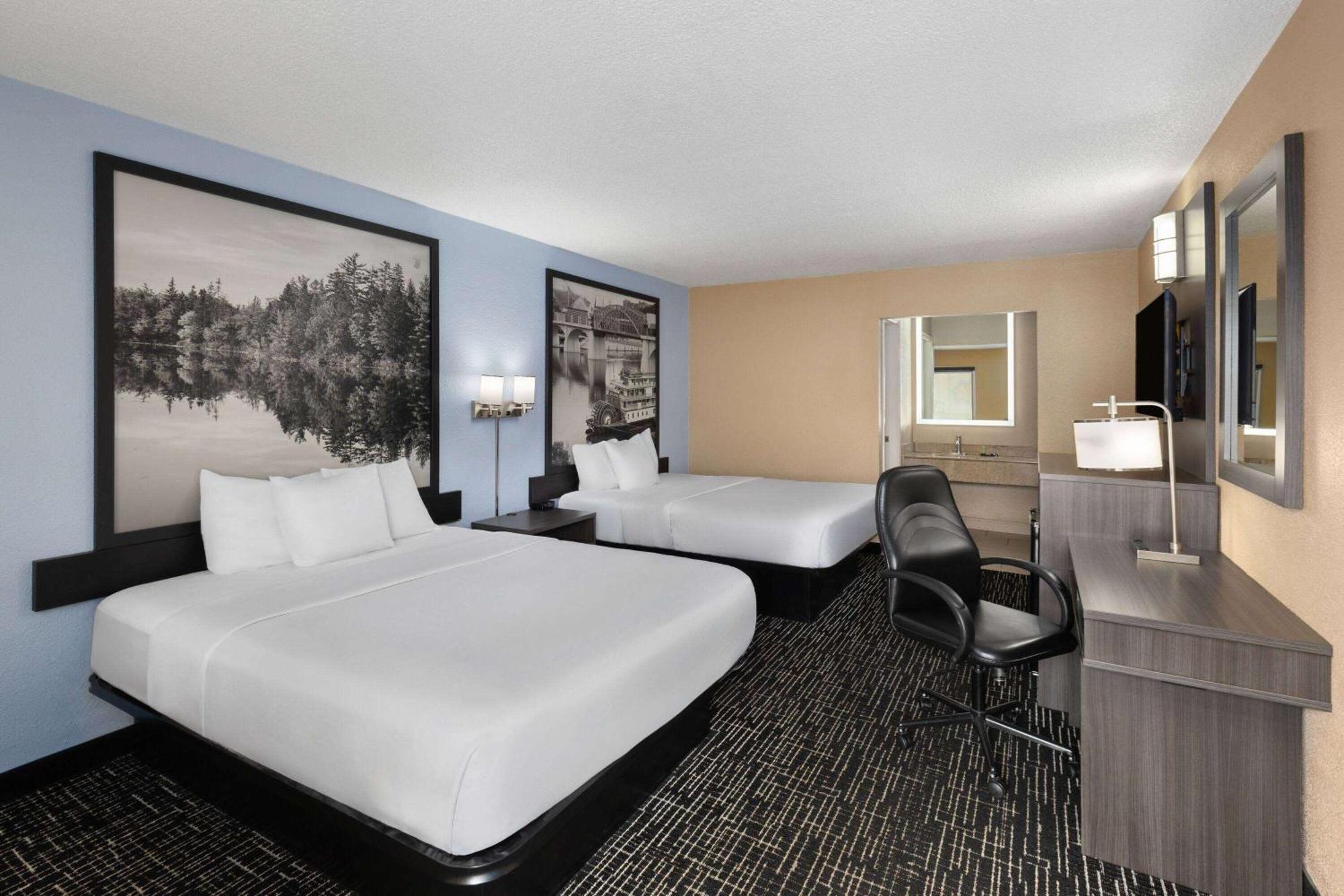 Super 8 By Wyndham Paducah I-24 Exit 4 Hotel Екстериор снимка