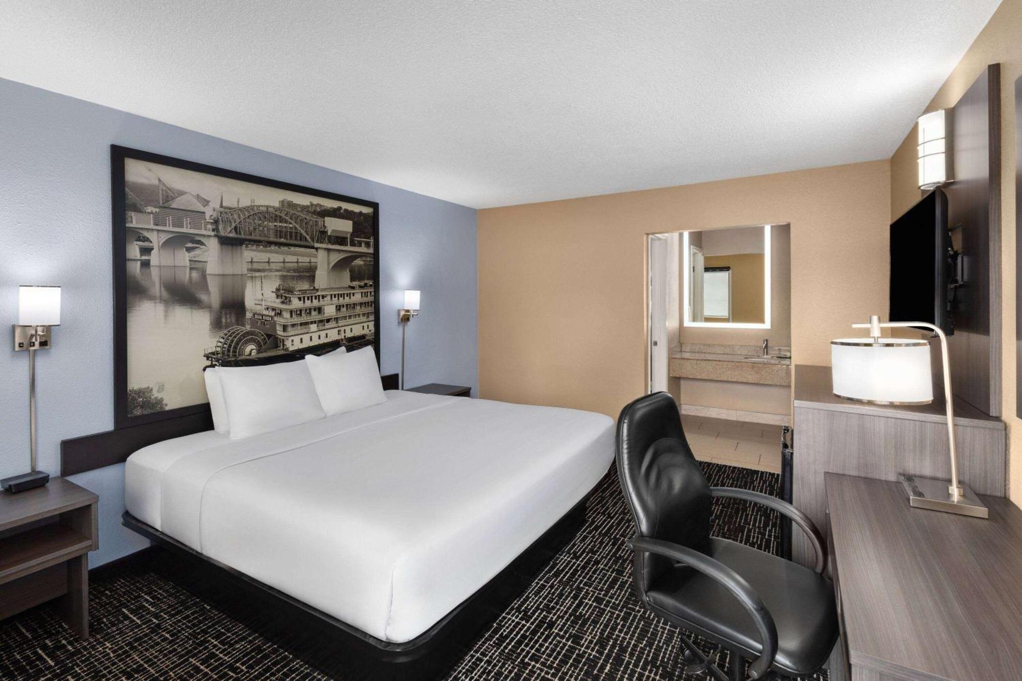 Super 8 By Wyndham Paducah I-24 Exit 4 Hotel Екстериор снимка